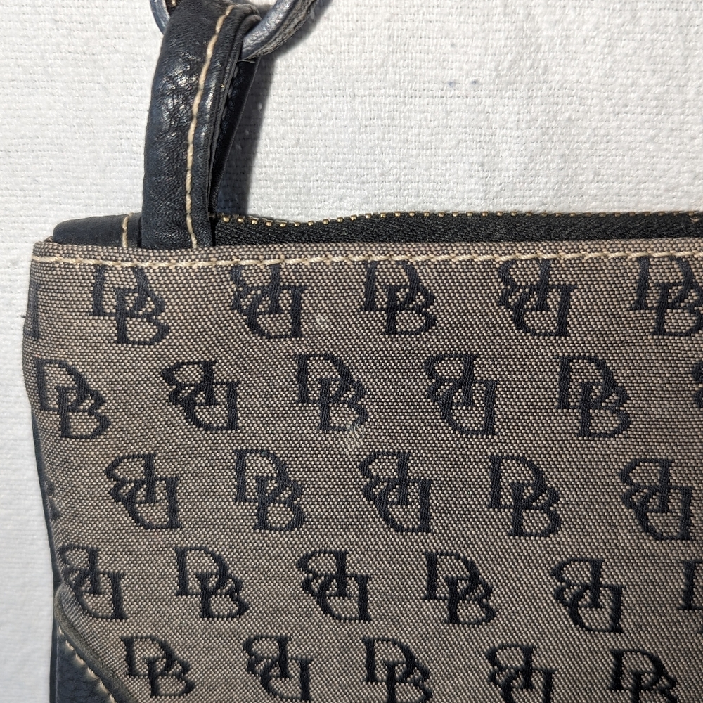 Dooney and Bourke PURSE VINTAGE Black Leather Gray Canvas Crossbody/Wristlet Bag - Picture 9 of 10